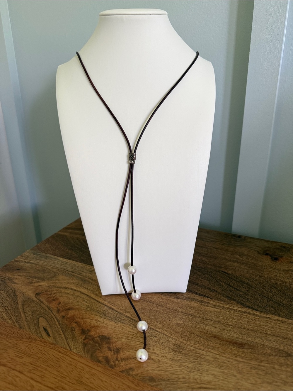 Adjustable Brown Leather Lariat Necklace with Pearl Drops
